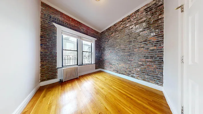 Rented by Bond New York | media 8