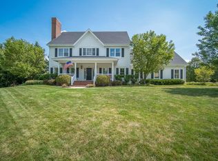 7548 S Sanctuary Rd, Franklin, WI 53132