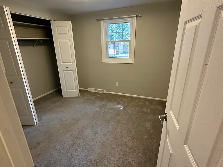 6008 Cordava Ct — Photo 35