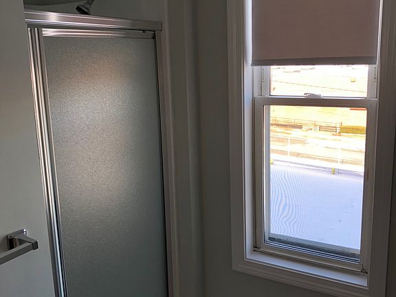 5th image of 51 Brayton Ave APT 3