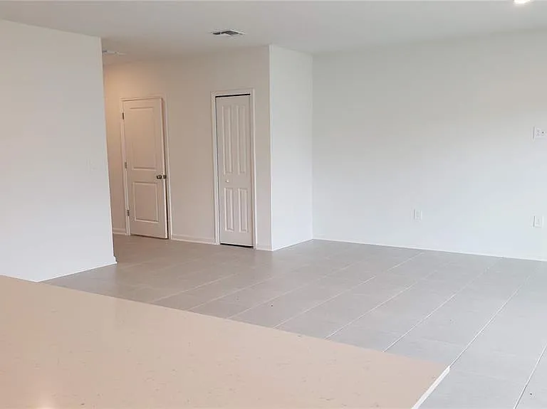 3910 Amers Loop — Photo 8