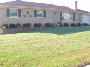 125 Maplewood Dr, Lancaster, KY 40444