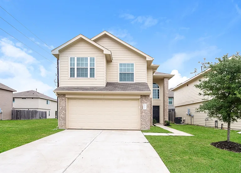 18558 Rock Flats Ravine Dr — Photo 1