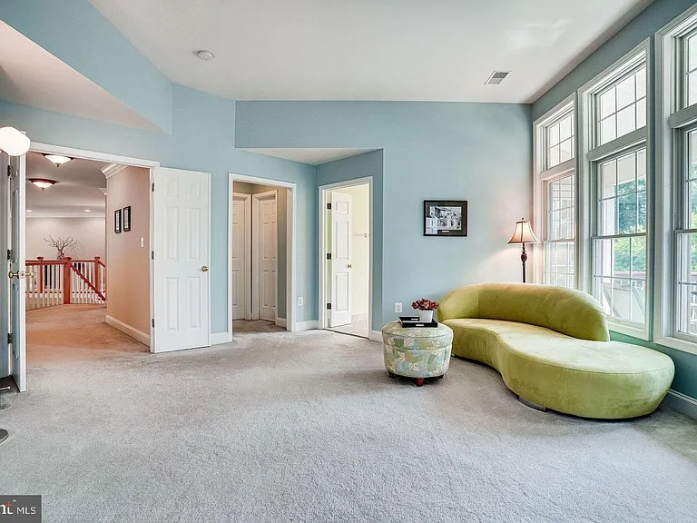 7920 N Park St — Photo 26
