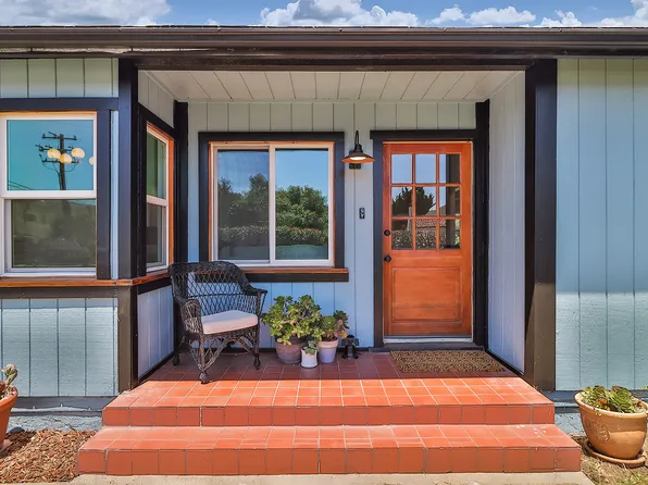 59 E Lewis St, Ventura, CA 93001