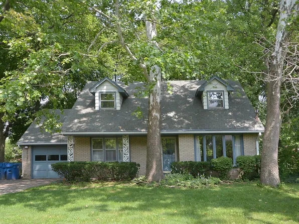 2018 Heather Ln, Kalamazoo, MI 49048