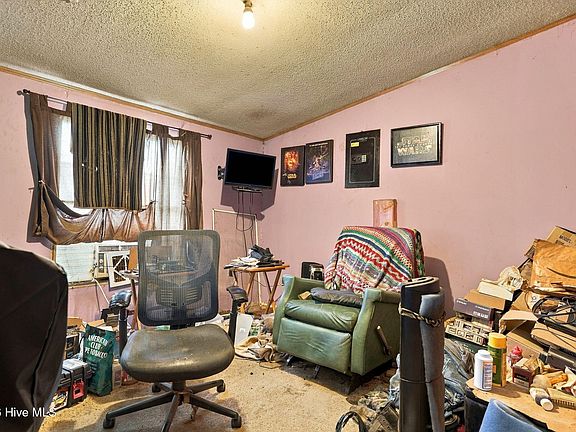 12th image of 146 Birch Drive