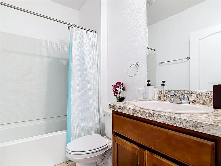 241 Meadowbrook Blvd — Photo 17