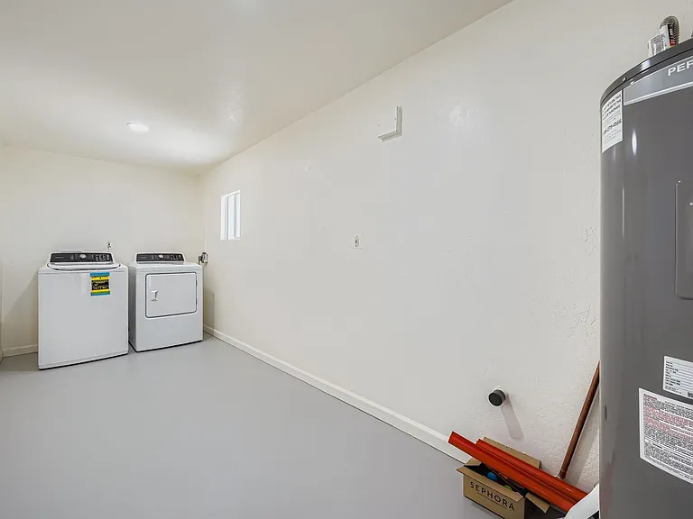 1221 E Broadmor Dr — Photo 16