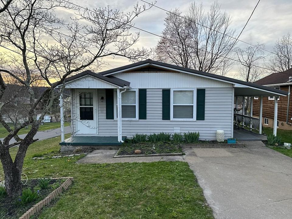 1st image of 219 E Maple Ave