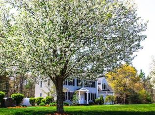 6 Thistle Ln, Rochester, MA 02770