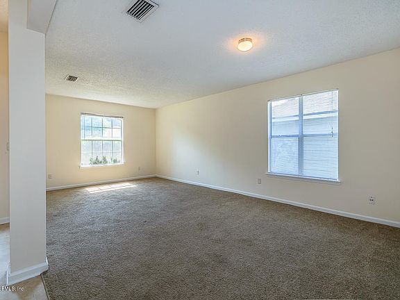 5th image of 2050 Featherwood Dr W