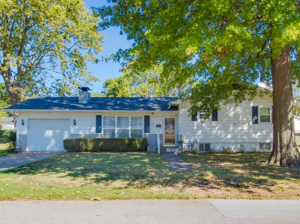 411 E 14th Street, Carthage, MO 64836