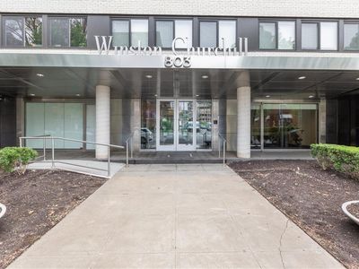 803 W 48th St APT 304, Kansas City, MO, 64112
