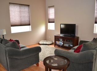 1061 Colonial Dr, Joliet, IL 60432