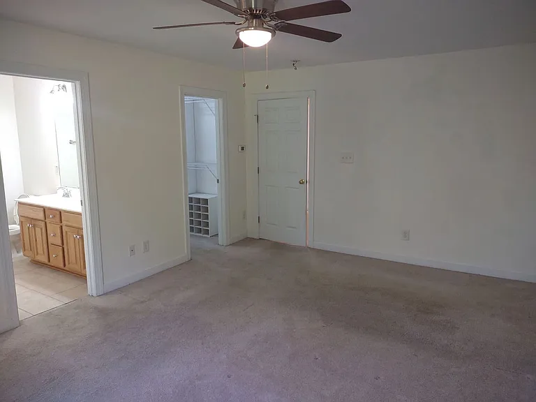 4652 Pooh Corner Dr — Photo 38