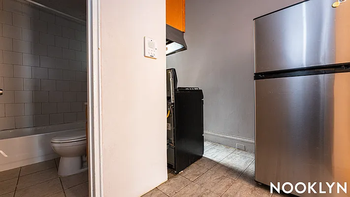 Rented by Nooklyn NYC LLC | media 10