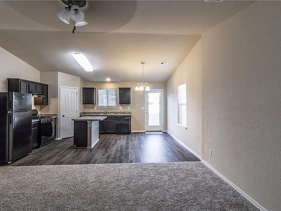 3rd image of 14617 Escalera Dr