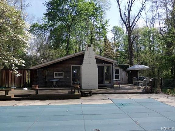2nd image of 408 Buena Vista Rd