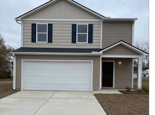 829 Twin Oaks Cir, Lake City, SC 29506