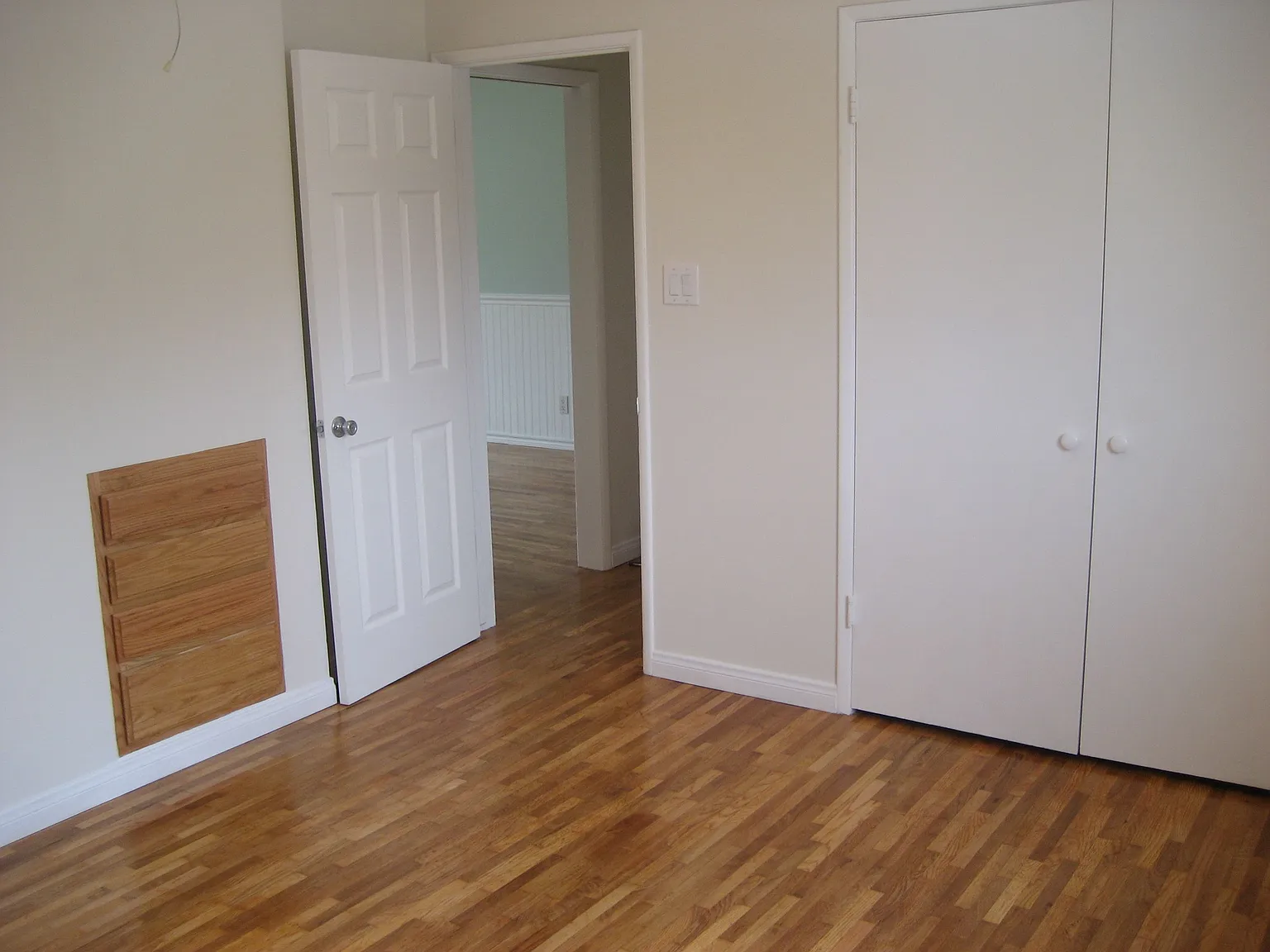 2 bed, 800 sqft, $3,050 — Photo 2
