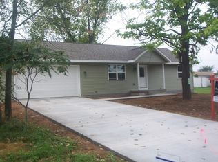 119 N Madison St, Coloma, WI 54930