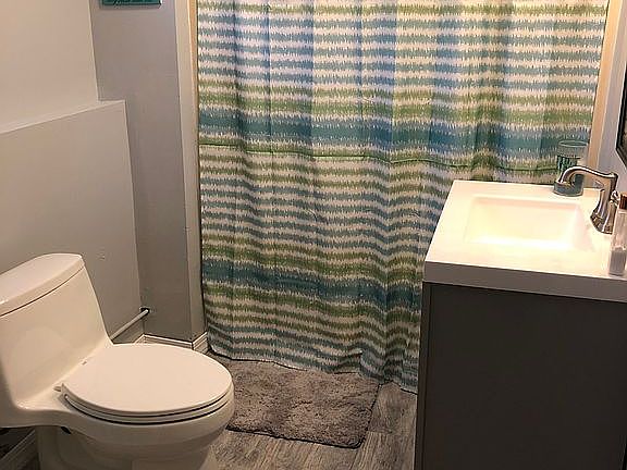Downstairs bath 1