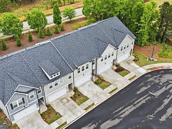 2nd image of 230 Point Place Dr #3