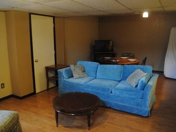 5th image of 800 Air Hill St APT 4