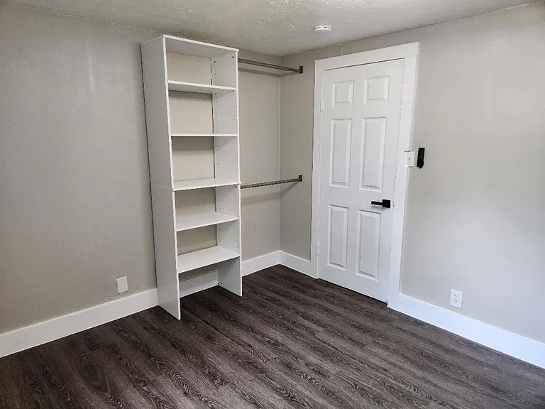 728 Hudson Rd — Photo 15