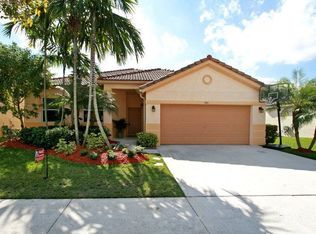 981 Sunflower Cir, Weston, FL 33327