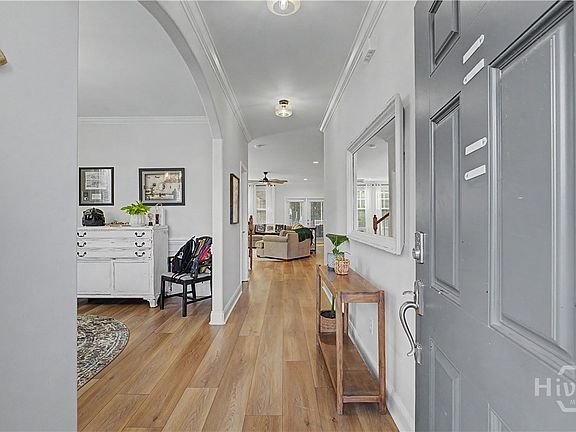 5th image of 11 Whitaker Way N