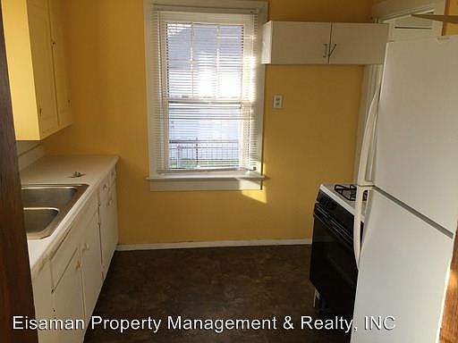 2nd image of 1211 Morton St