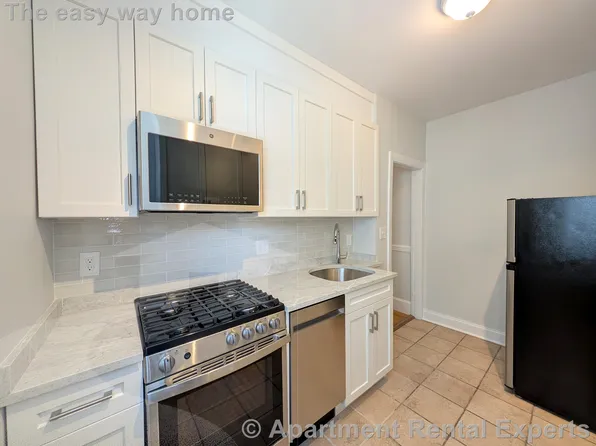 69 Raymond Ave APT 1R, Somerville, MA 02144