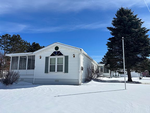 3rd image of 90 London Dr #90