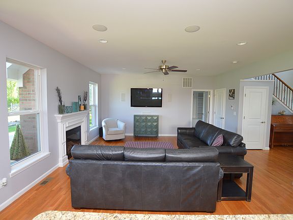 5th image of 6835 Stillington Dr