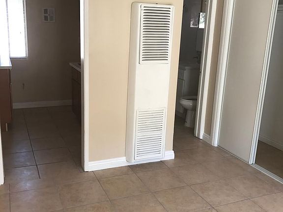 4th image of 16433 Woodruff Ave APT 18
