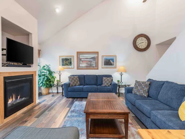 (undisclosed Address), Cottonwood Heights, UT 84121