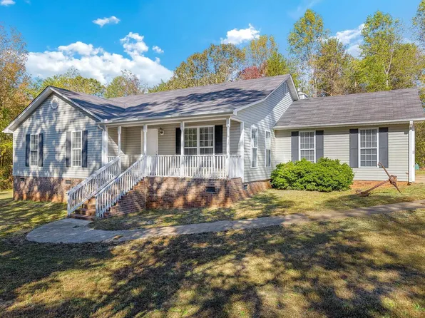 3901 Sawmill Rd, Gray Court, SC 29645