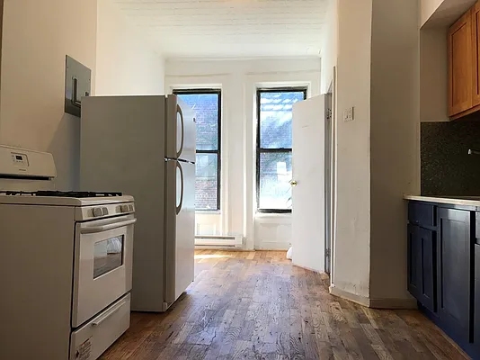 Rented by Blue Egg Realty Corp | media 22