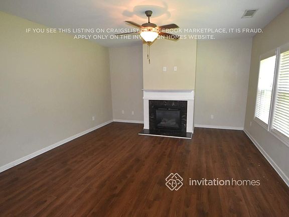 3rd image of 2570 Freemont St