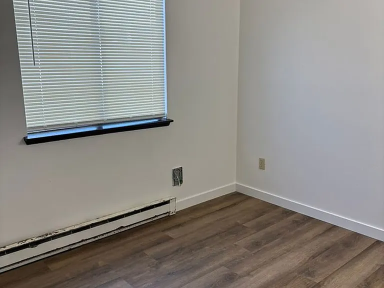6113-6117 Addison Ct — Photo 6