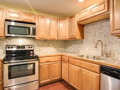 12603 SE 42nd St, Bellevue, WA, 98006