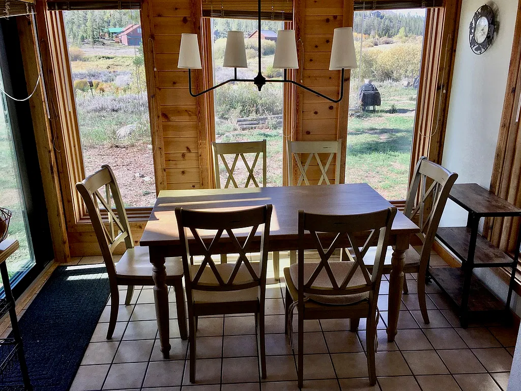 2 bed, 750 sqft, $1,900 — Photo 3