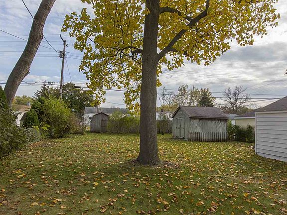 4th image of 2406 Solomon Ave