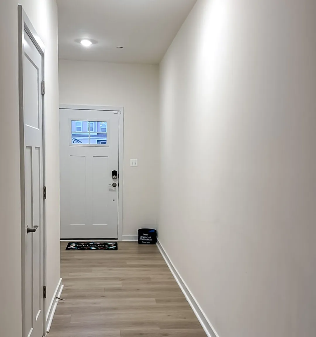 4 bed, 2120 sqft, $4,700 — Photo 3