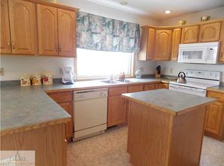 14643 Wacousta Rd, Grand Ledge, MI 48837