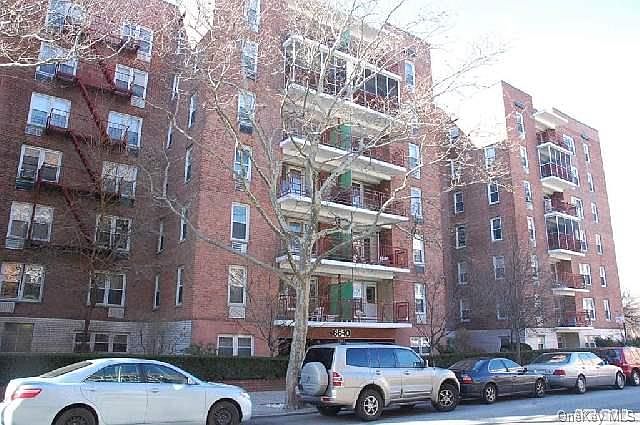 1st image of 66-10 Thornton Place #4R