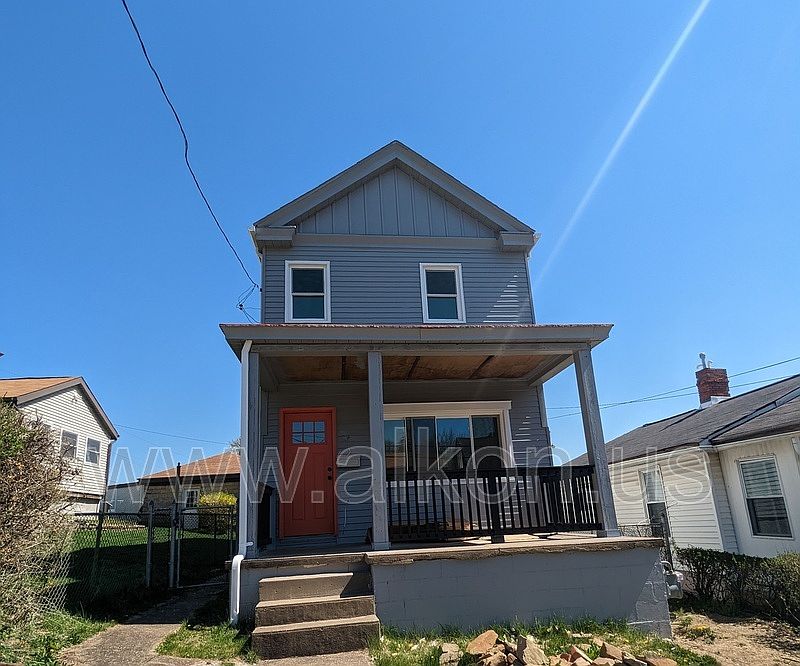 1st image of 102 Glenbury St