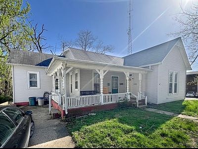 1st image of 802 Van Buren Ave #1